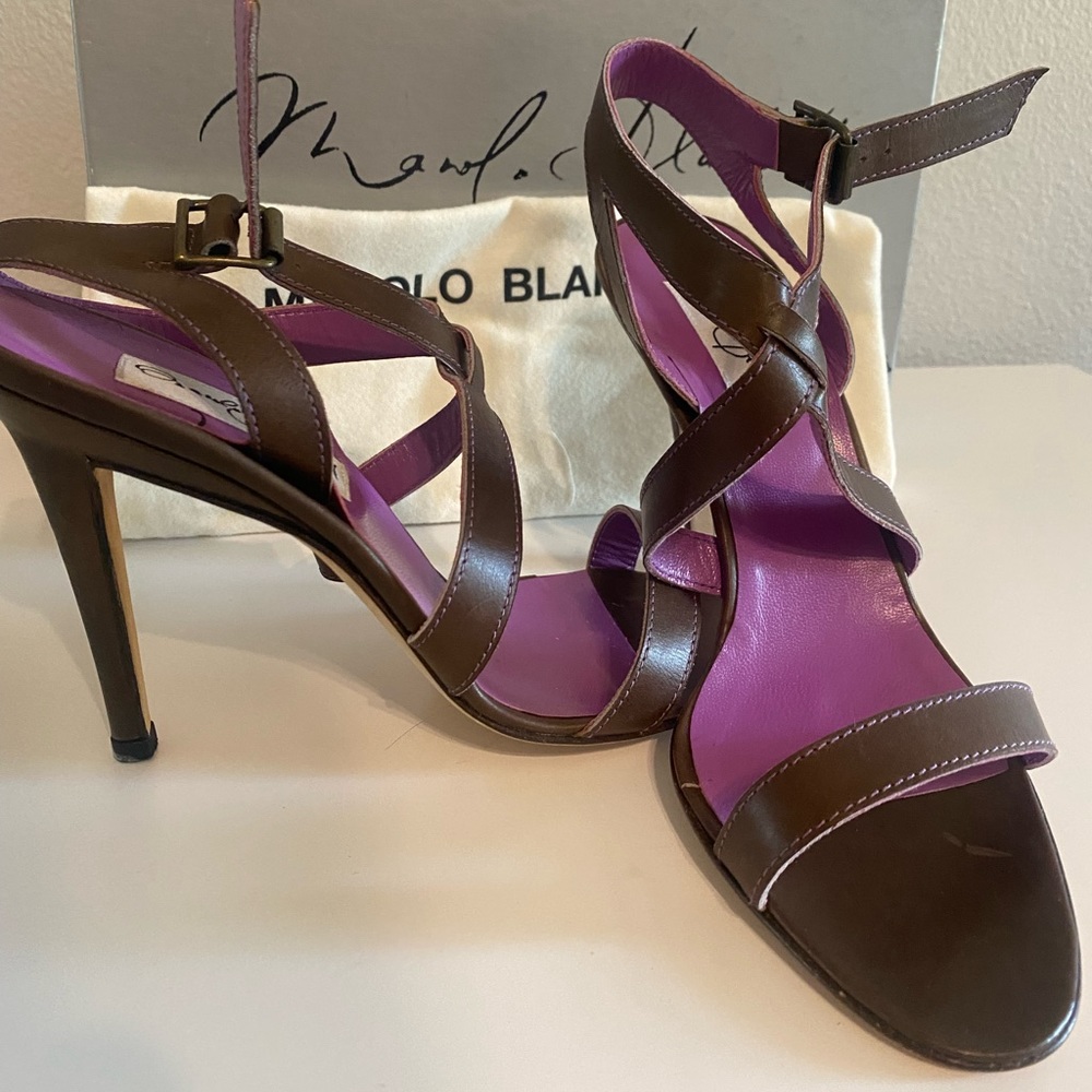 Brown leather Manolo Blahnik heels